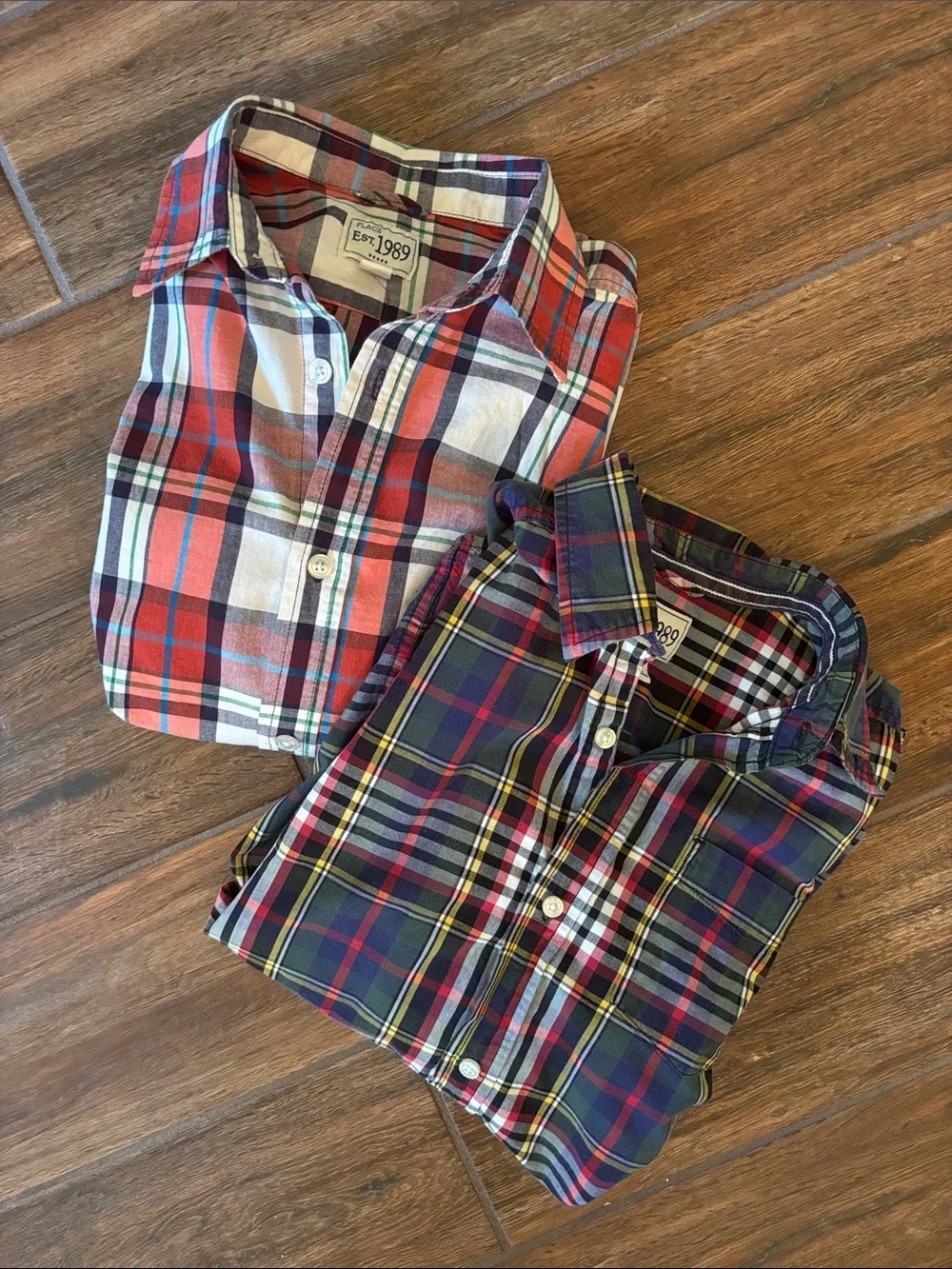 EUC The Children’s Place Boys’ Plaid Button-Down Shirts Lot (2)